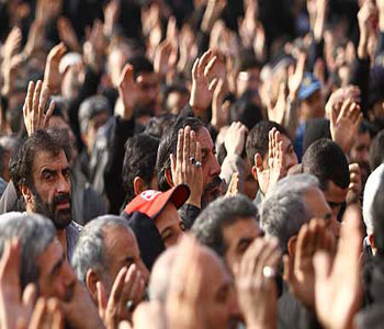 La republica islámica iraní conmemora las cuarentenas de Imam Houssein (as)