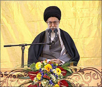Imam Khaminei: Ir&aacuten logr&oacute el m&aacutes r&aacutepido crecimiento al nivel cient&iacutefico global