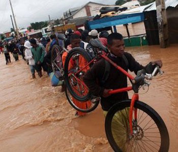 Hurac&aacuten Irina causa la muerte de 65 ciudadanos en Madagascar
