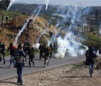 150 heridos y detener a decenas en confrontaci&oacuten brutal en la ocupada Quds “Jerusalén”