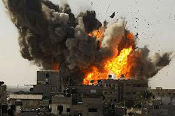 Nuevos bombardeos israelíes asesinan al menos a seis palestinos en Gaza