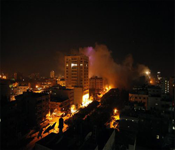 El Ejército israel&iacute confirma el lanzamiento de m&aacutes de cien ataques contra la Franja durante la madrugada
