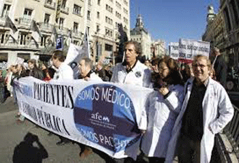 Los médicos madrileños reanudan hoy su tercera semana de huelgas