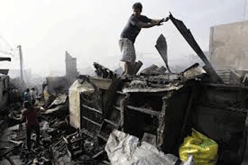 Al menos siete muertos a causa de dos incendios en Manila