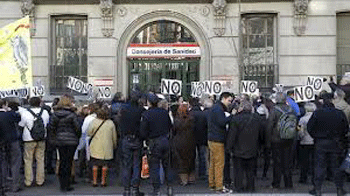 Los médicos de Madrid desconvocan la huelga indefinida