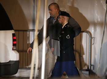 Manning “había hecho algo que le permitiría tener la conciencia limpia”