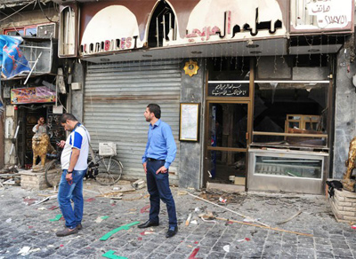 la explosión de dos bombas en una plaza del centro de Damasco