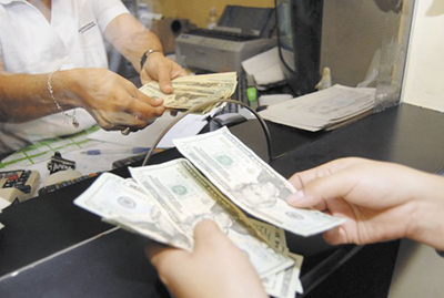 La CIA recopila datos financieros de los estadounidenses