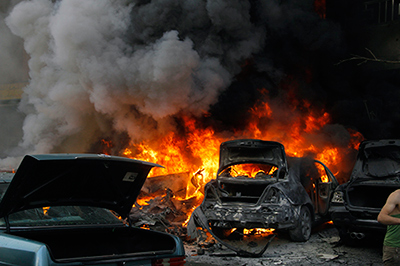 Explosión de un coche bomba en la periferia sur de Beirut