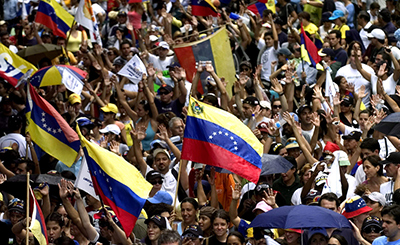 Mayoría de venezolanos aboga por la paz en el 2014