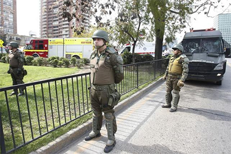 Chile estremecido por bombazo, Gobierno requerido de respuestas