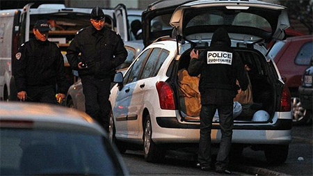 Operación contra una red que reclutaba terroristas en Francia