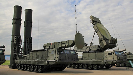 Irán recibirá este año misiles S-300 rusos