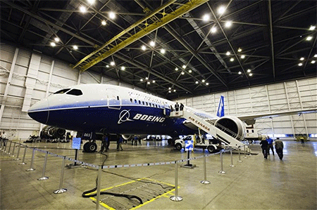 Aterriza en Toronto el primer avión con refugiados sirios