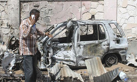 Más de tres muertos por explosión de un coche bomba en Mogadiscio