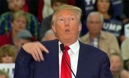 Trump ridiculiza a un reportero con discapacidad