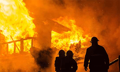Letal incendio en una fábrica petroquímica en Arabia Saudí