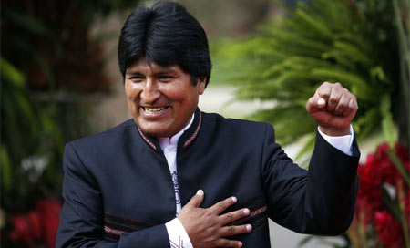 Morales: “Hemos devuelto la dignidad de los bolivianos”