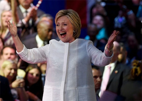 El FBI no recomienda presentar cargos contra Hillary Clinton