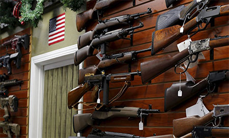 Prohíben armas de asalto en dos estados de EEUU
