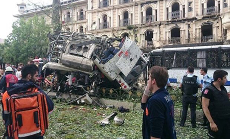 Explosión en pleno centro de Estambul