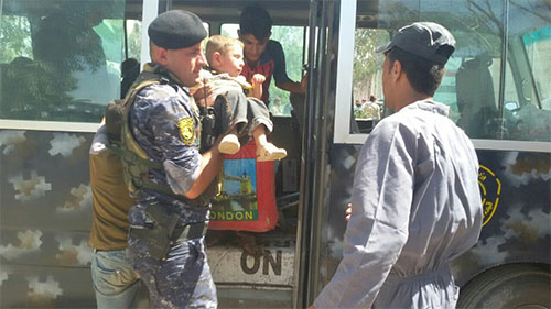 Miembros de Daesh se mezclan con los civiles para huir de Faluya