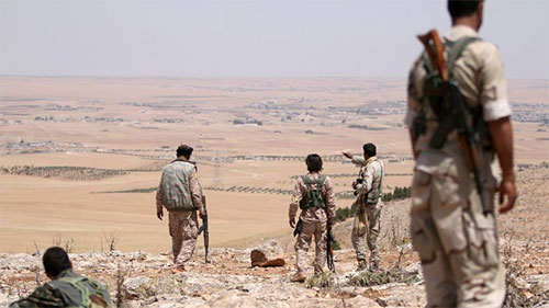 Fuerzas kurdas cortan en Siria principal ruta de Daesh hacia Turquía