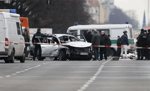 Un hombre muere en Berlín al explotar una bomba en su vehículo