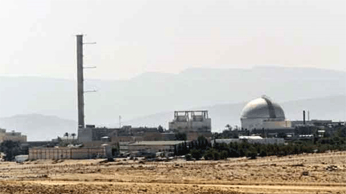 Un avión no identificado sobrevuela la central nuclear Dimona