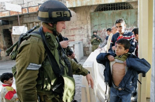 El gran rabino israelí autoriza matar a palestinos que llevan cuchillos