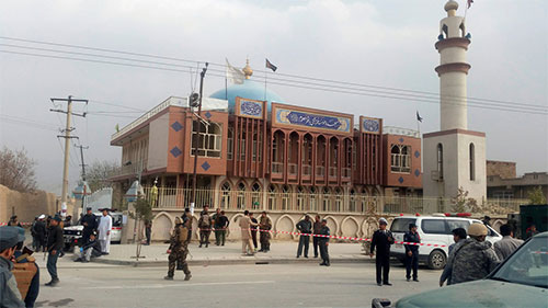 Se elevan a 27 los mártires y 35 los heridos en el ataque a una mezquita en Kabul