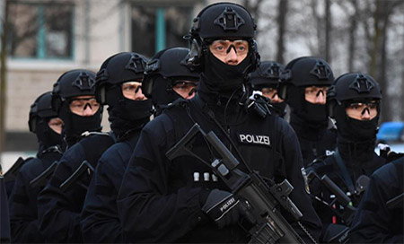 Detienen en Alemania a cinco supuestos reclutadores de Daesh