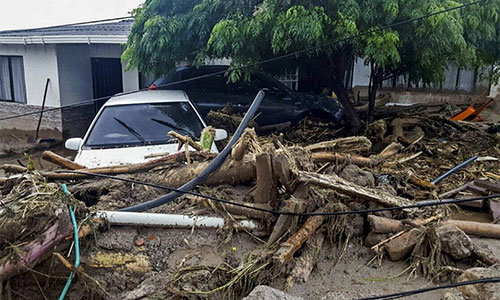 Colombia agiliza las operaciones de rescate y busca a los cientos de desaparecidos