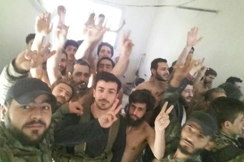 Comando del Ejército sirio rescata militares secuestrados por terroristas