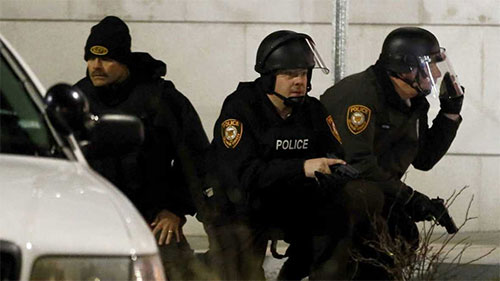 Trump levanta la prohibición que impedía a la policía llevar material militar