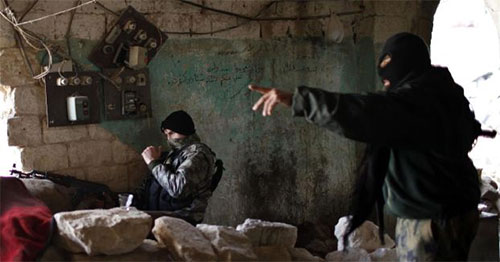 Violentos choques entre ejército sirio y Al Nusra en Idlib