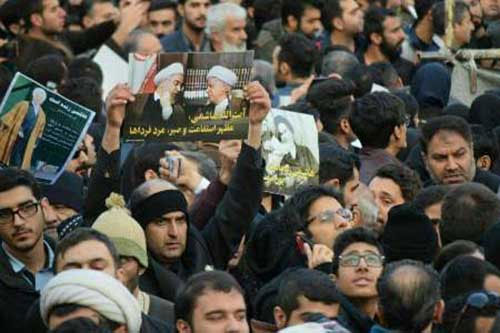 Irán despide a uno de los pilares de la revolución