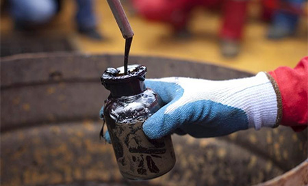 El precio del petróleo sufre un descenso que supera el 2.5%