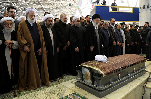 Irán despide a uno de los pilares de la revolución