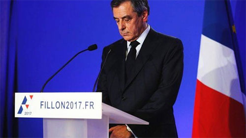 El candidato derechista François Fillon podría ser imputado