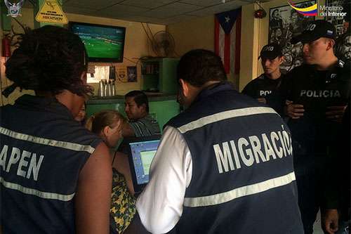 Colombia expulsa a un israelí que amenazó con explotar una bomba en un avión