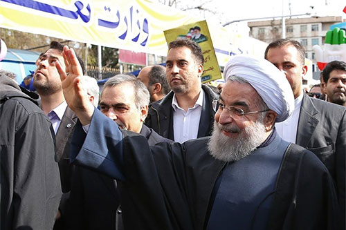 Los iraníes responden en las calles a las amenazas de Trump