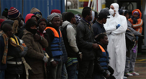 Más de 150 inmigrantes detenidos en la estación de tren de Cannes