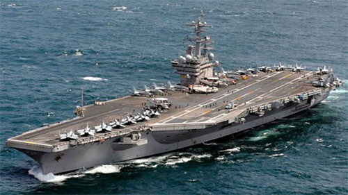 Nuevo incidente entre un barco iraní y el portaaviones estadounidense Nimitz