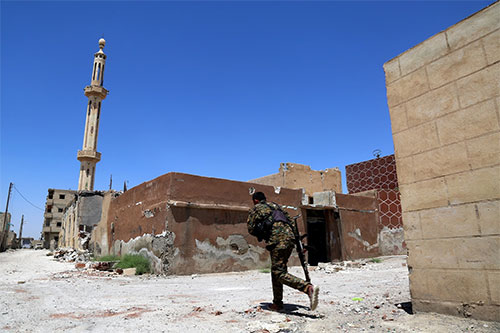 Las Fuerzas de Siria Democrática irrumpen en el casco antiguo de Al Raqqa
