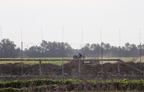 Un tanque israelí dispara y mata a un palestino en Gaza