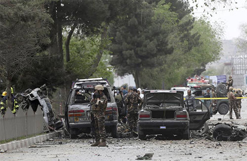 Un ataque suicida contra un convoy de la OTAN en Kabul