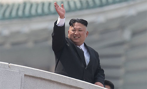 Pyongyang tiende la mano a Seúl tras la llegada de Moon