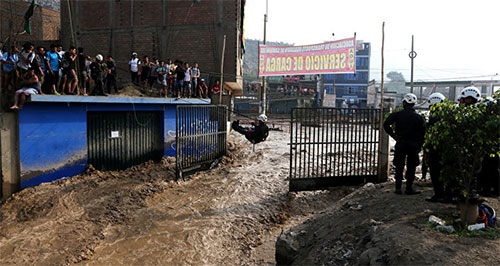 Las inundaciones “ahogan” el departamento de San Martín en Perú