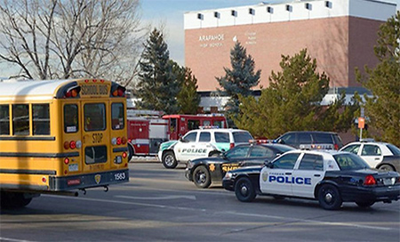 Más de cinco muertos por un tiroteo en un colegio de California